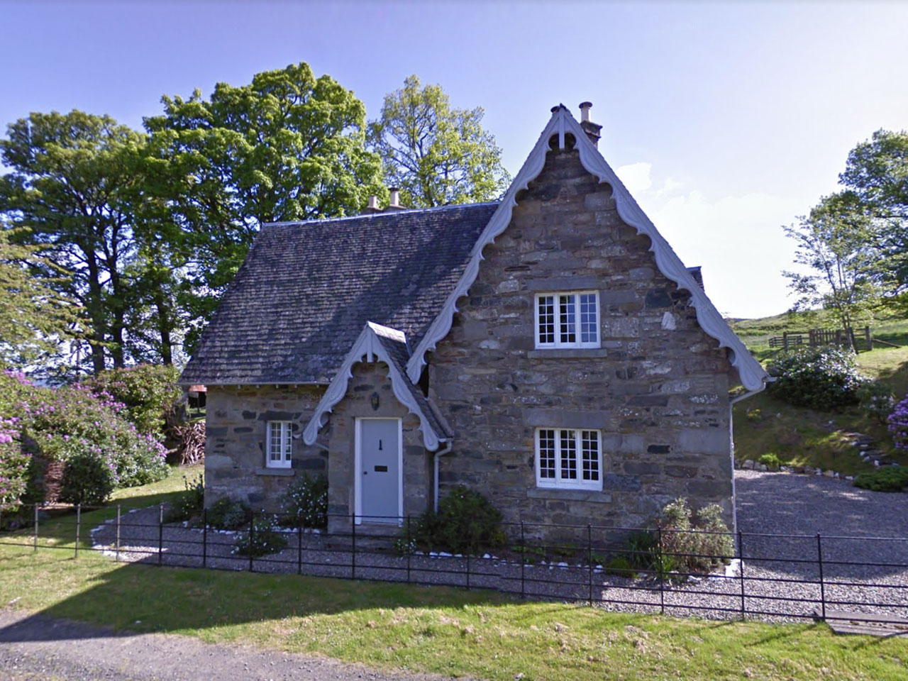 Ridiculously idyllic house on one of General Wade's military roads near Loch Tay and Kenmore. Photo by Google.