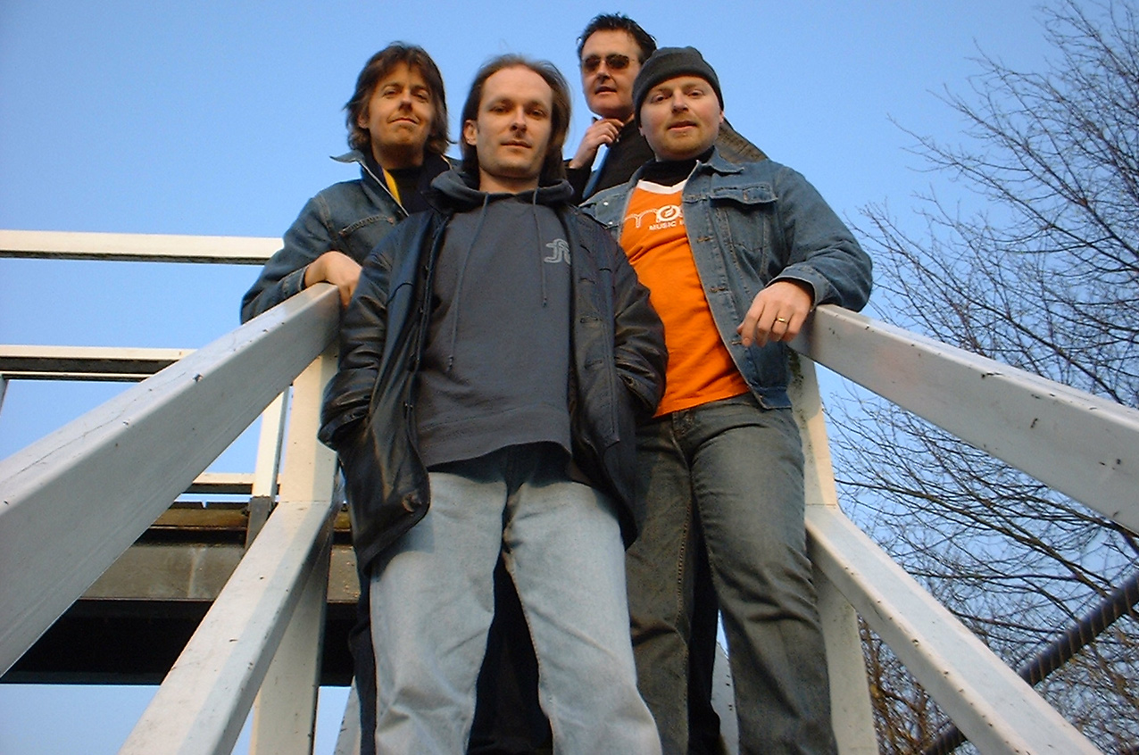 Group photo, 2003